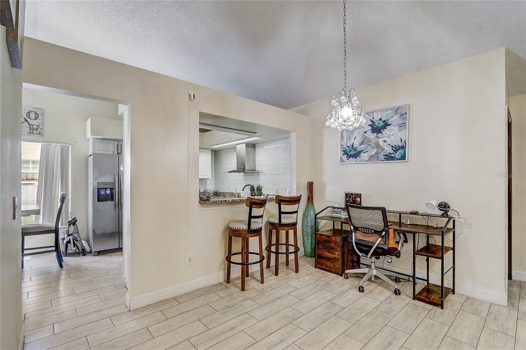 En Venta: $449,995 (3 camas, 2 baños, 1721 Pies cuadrados)