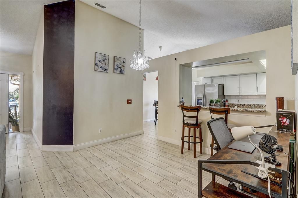 En Venta: $449,995 (3 camas, 2 baños, 1721 Pies cuadrados)
