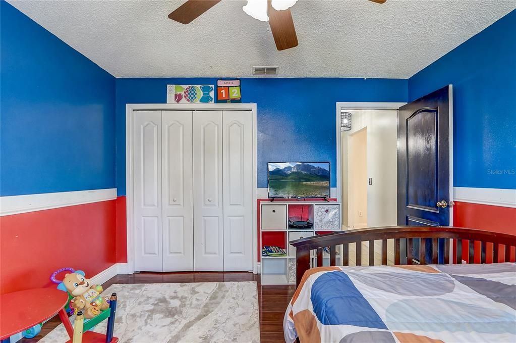 En Venta: $449,995 (3 camas, 2 baños, 1721 Pies cuadrados)