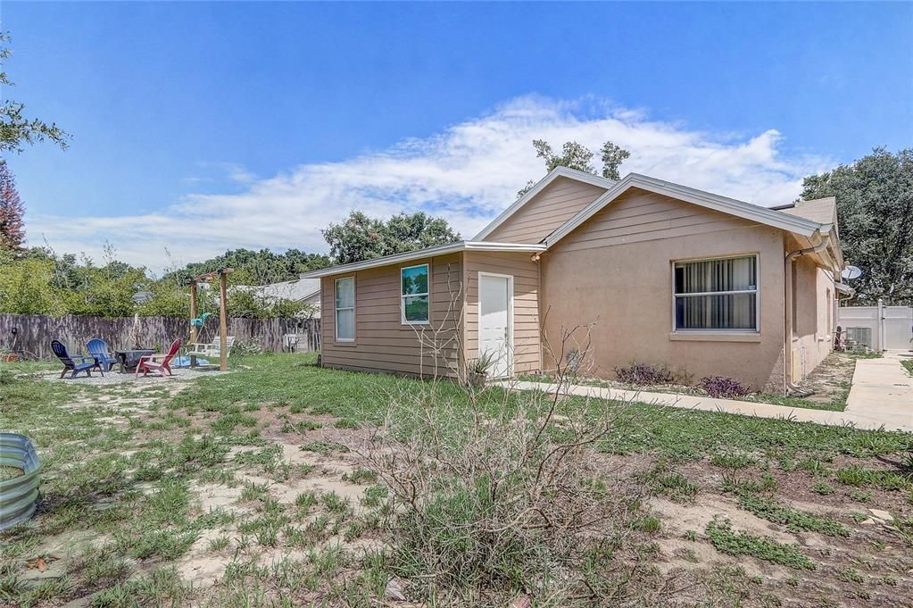 En Venta: $449,995 (3 camas, 2 baños, 1721 Pies cuadrados)
