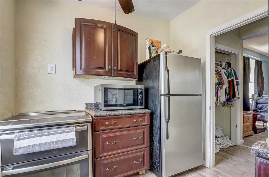 En Venta: $449,995 (3 camas, 2 baños, 1721 Pies cuadrados)