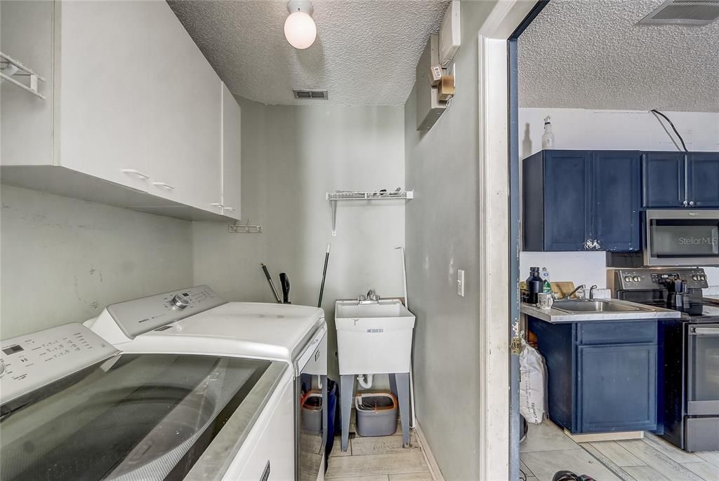 En Venta: $449,995 (3 camas, 2 baños, 1721 Pies cuadrados)