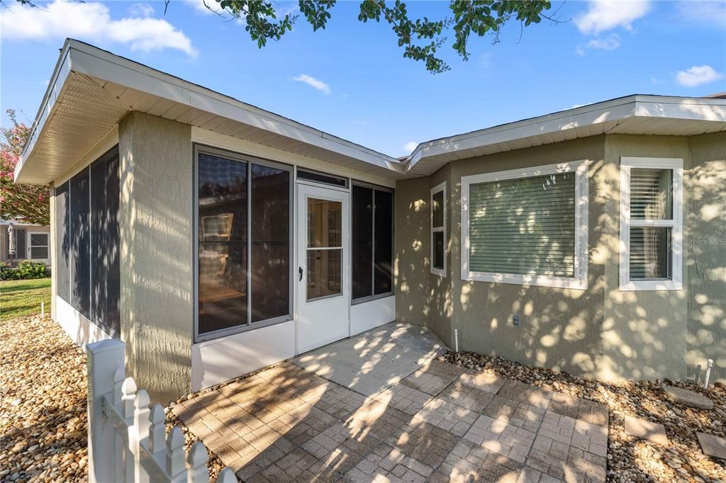 Activo con contrato: $228,000 (3 camas, 2 baños, 1487 Pies cuadrados)
