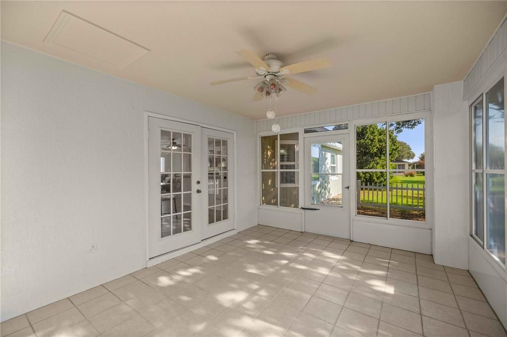 Activo con contrato: $228,000 (3 camas, 2 baños, 1487 Pies cuadrados)