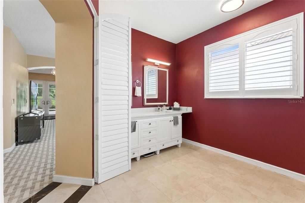 Active With Contract: $875,000 (4 beds, 4 baths, 4184 Square Feet)