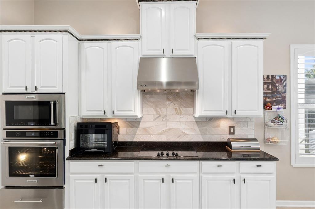 Active With Contract: $875,000 (4 beds, 4 baths, 4184 Square Feet)