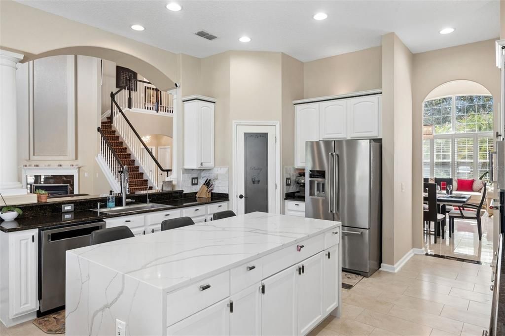 Active With Contract: $875,000 (4 beds, 4 baths, 4184 Square Feet)