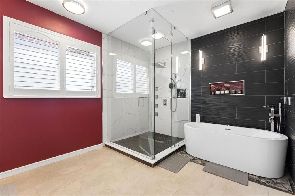 Active With Contract: $875,000 (4 beds, 4 baths, 4184 Square Feet)