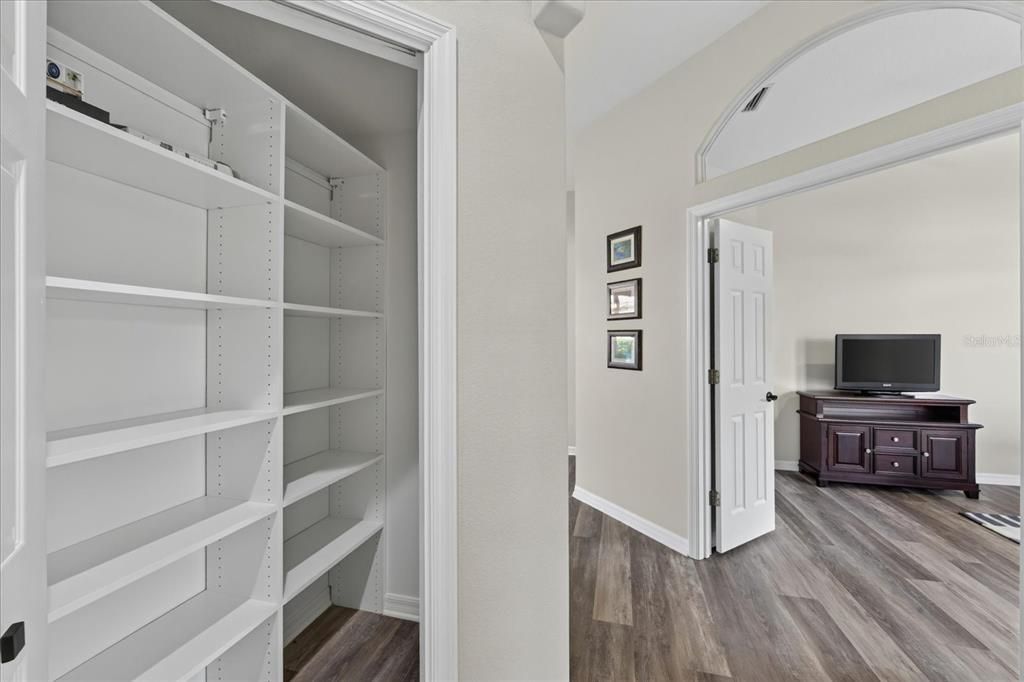 На продажу: $559,000 (3 спален, 2 ванн, 1850 Квадратных фут)