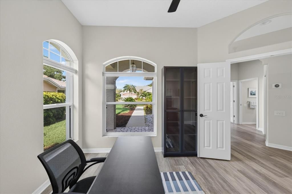 На продажу: $559,000 (3 спален, 2 ванн, 1850 Квадратных фут)