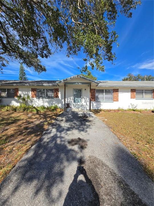 For Rent: $1,395 (2 beds, 1 baths, 850 Square Feet)