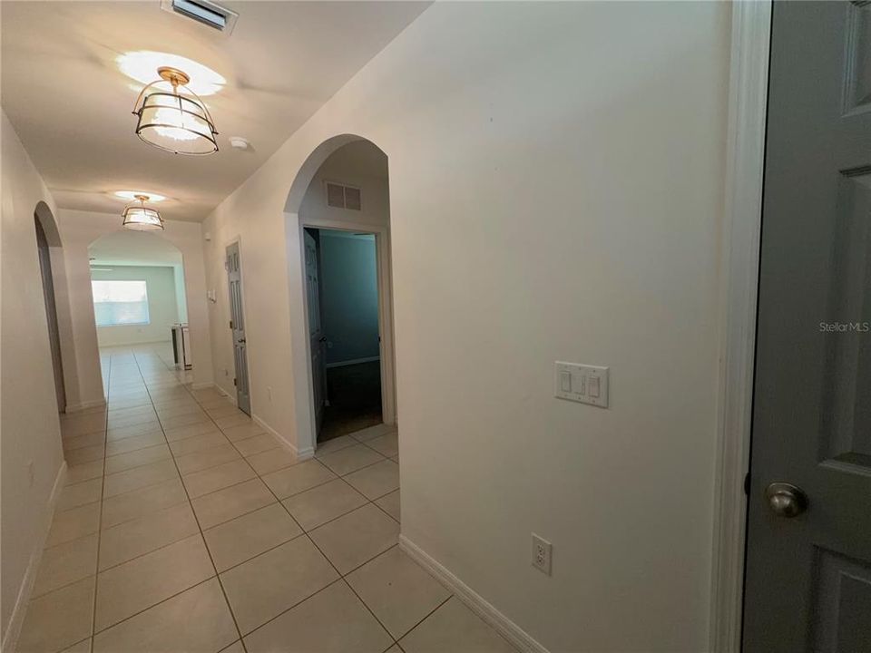 For Sale: $310,000 (4 beds, 2 baths, 1846 Square Feet)