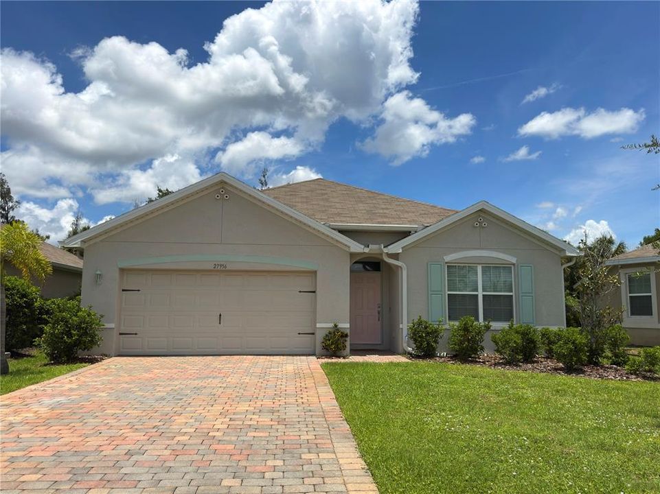 For Sale: $310,000 (4 beds, 2 baths, 1846 Square Feet)