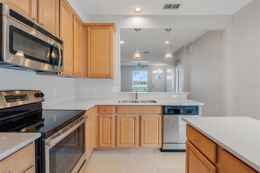 For Sale: $335,000 (3 beds, 2 baths, 1629 Square Feet)