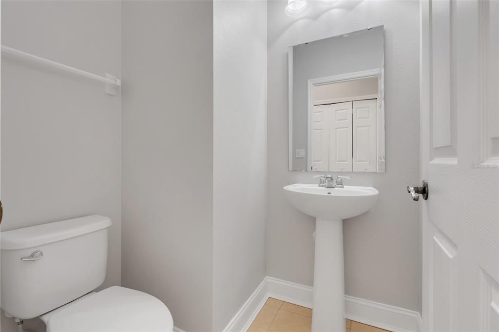 For Sale: $335,000 (3 beds, 2 baths, 1629 Square Feet)