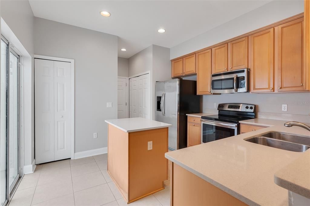 For Sale: $335,000 (3 beds, 2 baths, 1629 Square Feet)