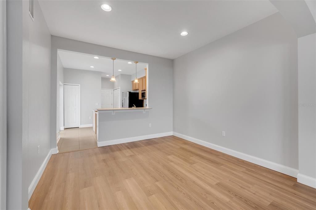 For Sale: $335,000 (3 beds, 2 baths, 1629 Square Feet)
