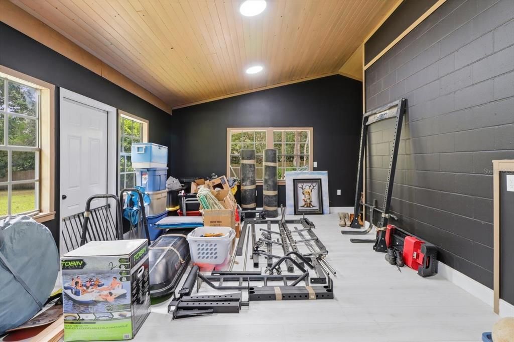 На продажу: $485,000 (3 спален, 2 ванн, 2707 Квадратных фут)