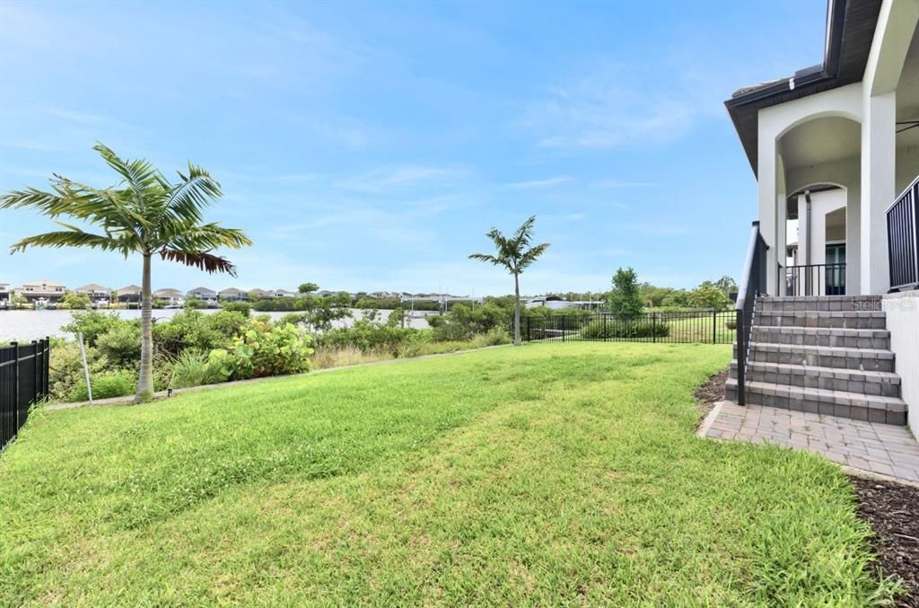 For Sale: $975,000 (3 beds, 2 baths, 2447 Square Feet)