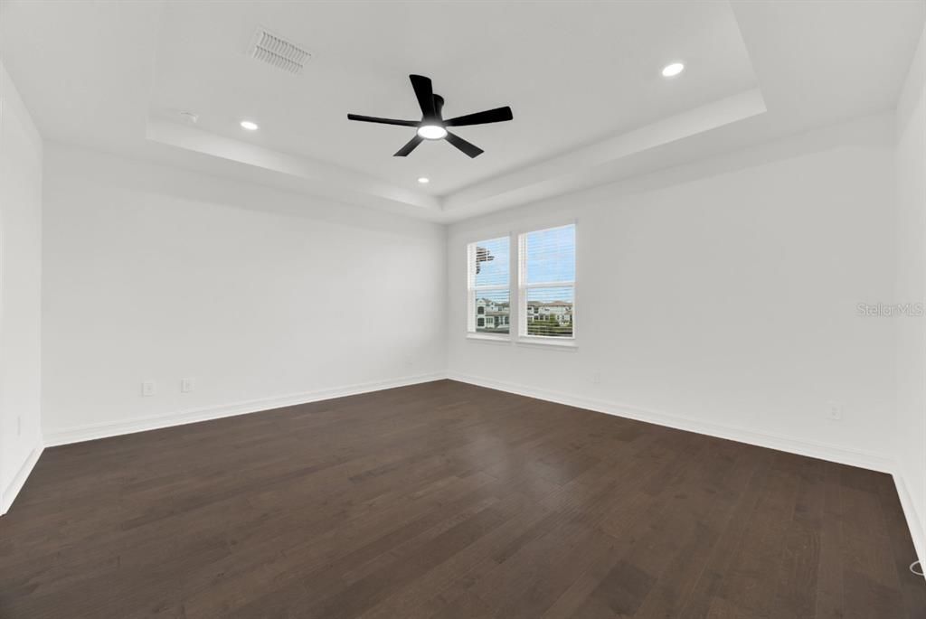For Sale: $975,000 (3 beds, 2 baths, 2447 Square Feet)