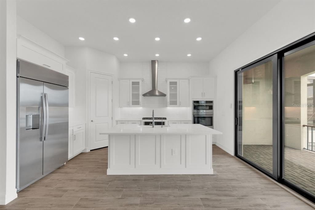 For Sale: $975,000 (3 beds, 2 baths, 2447 Square Feet)