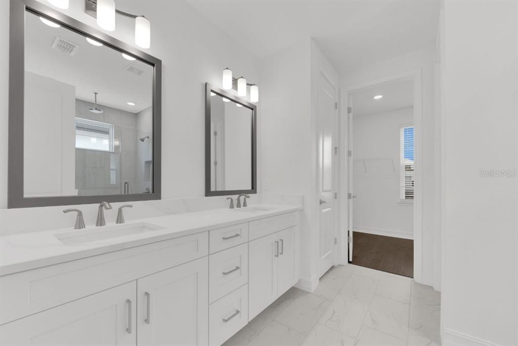For Sale: $975,000 (3 beds, 2 baths, 2447 Square Feet)