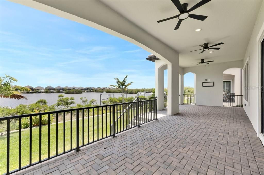 For Sale: $975,000 (3 beds, 2 baths, 2447 Square Feet)