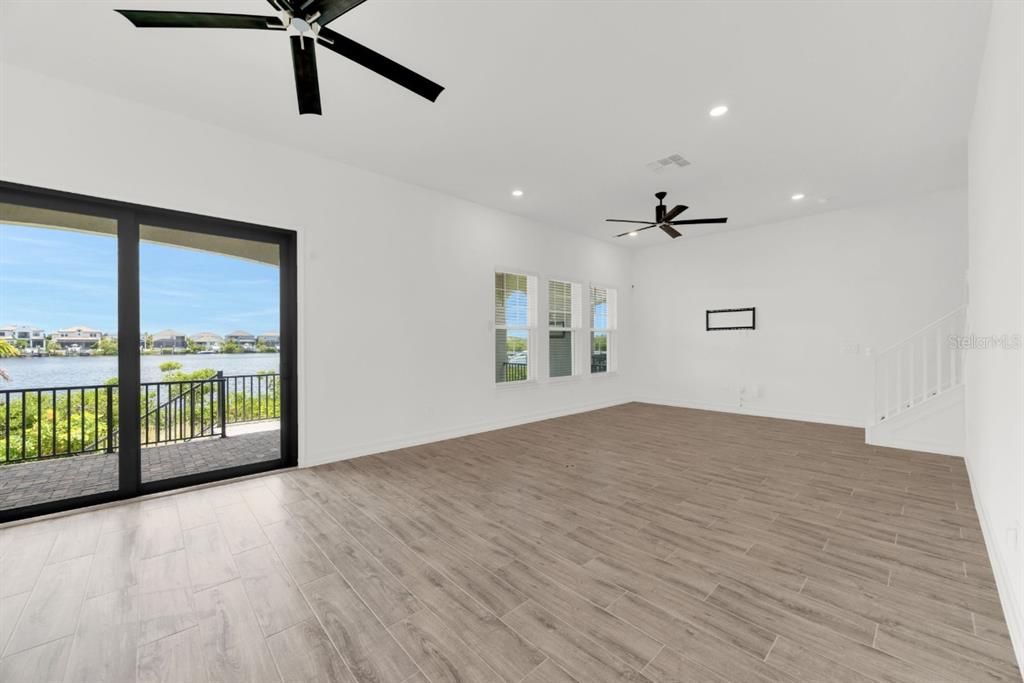 For Sale: $975,000 (3 beds, 2 baths, 2447 Square Feet)