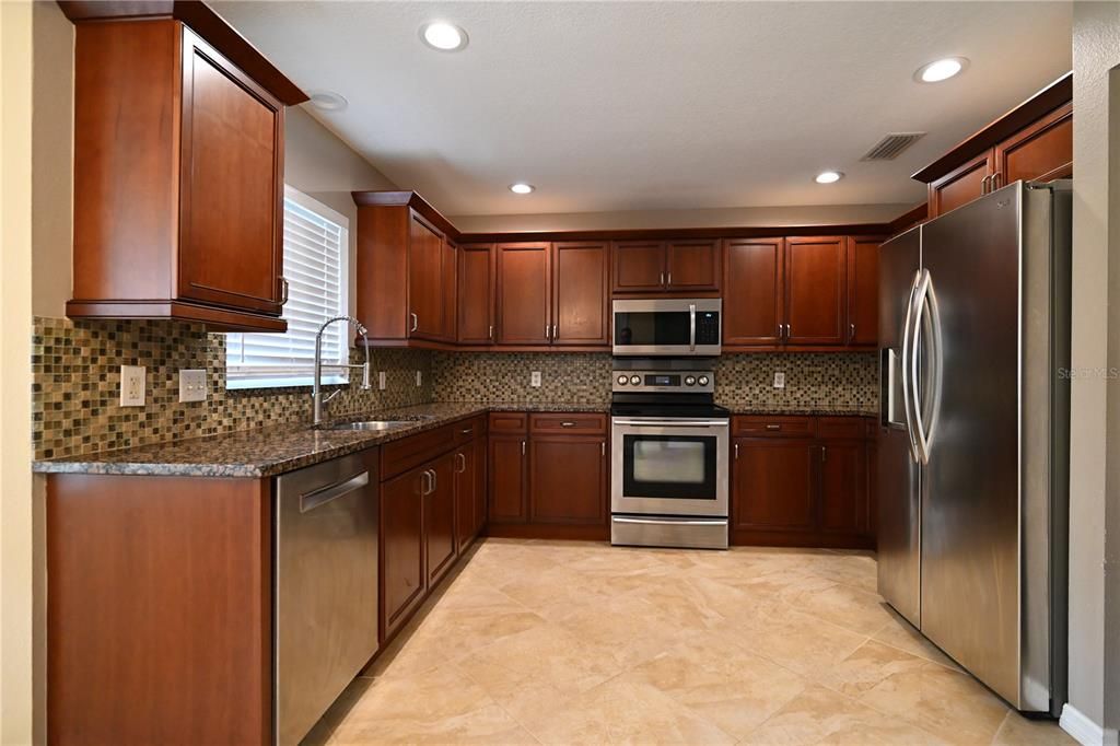 На продажу: $459,999 (3 спален, 2 ванн, 1499 Квадратных фут)