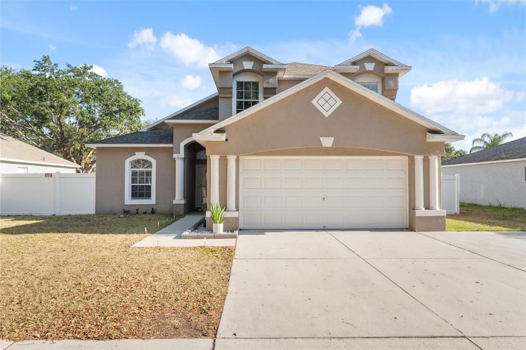 For Sale: $395,000 (3 beds, 2 baths, 1752 Square Feet)