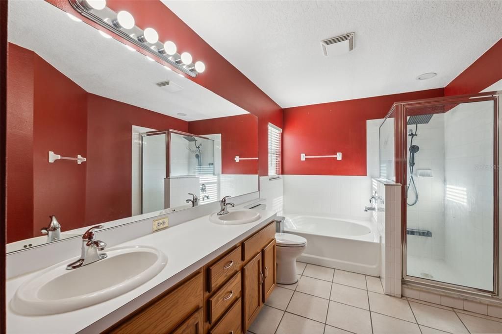 For Sale: $395,000 (3 beds, 2 baths, 1752 Square Feet)