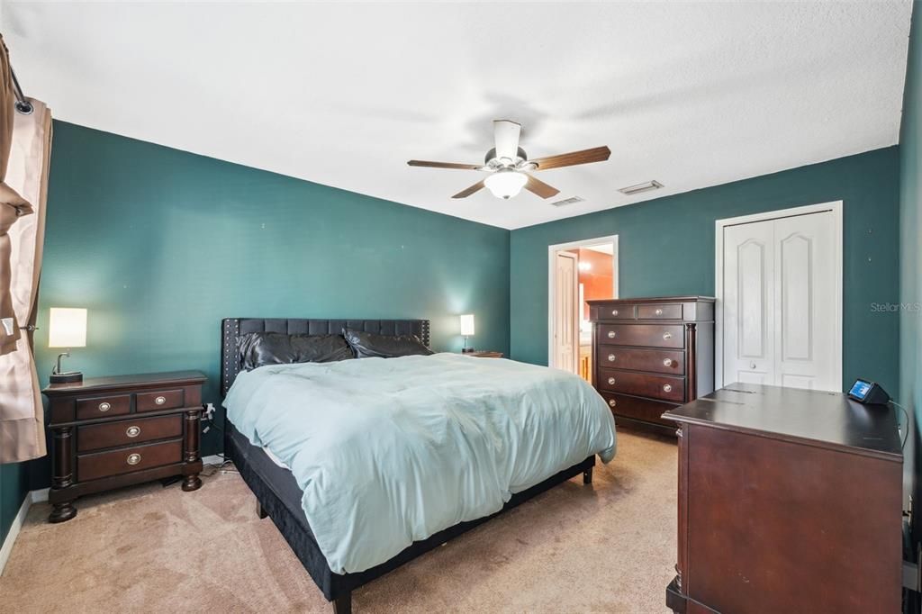 For Sale: $395,000 (3 beds, 2 baths, 1752 Square Feet)