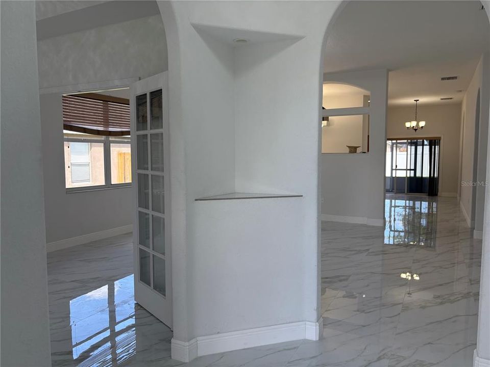 En Renta: $2,350 (3 camas, 2 baños, 1979 Pies cuadrados)