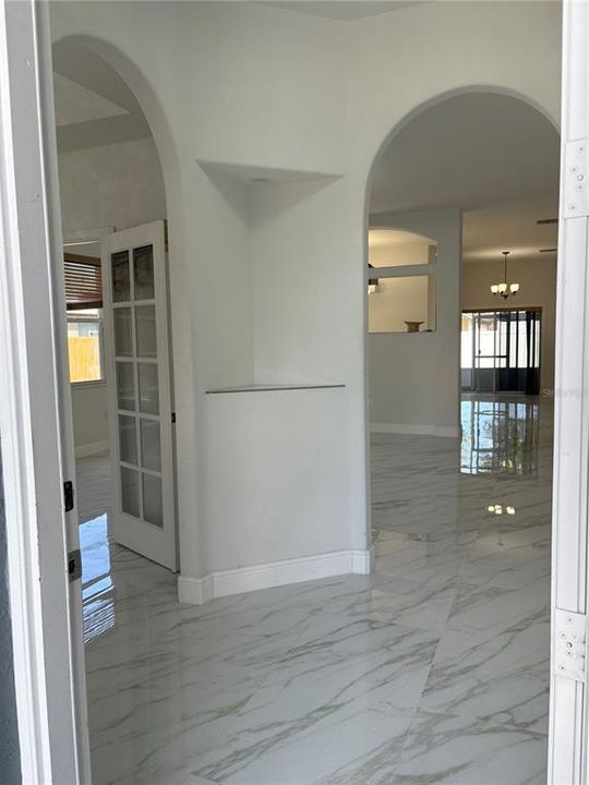 En Renta: $2,350 (3 camas, 2 baños, 1979 Pies cuadrados)