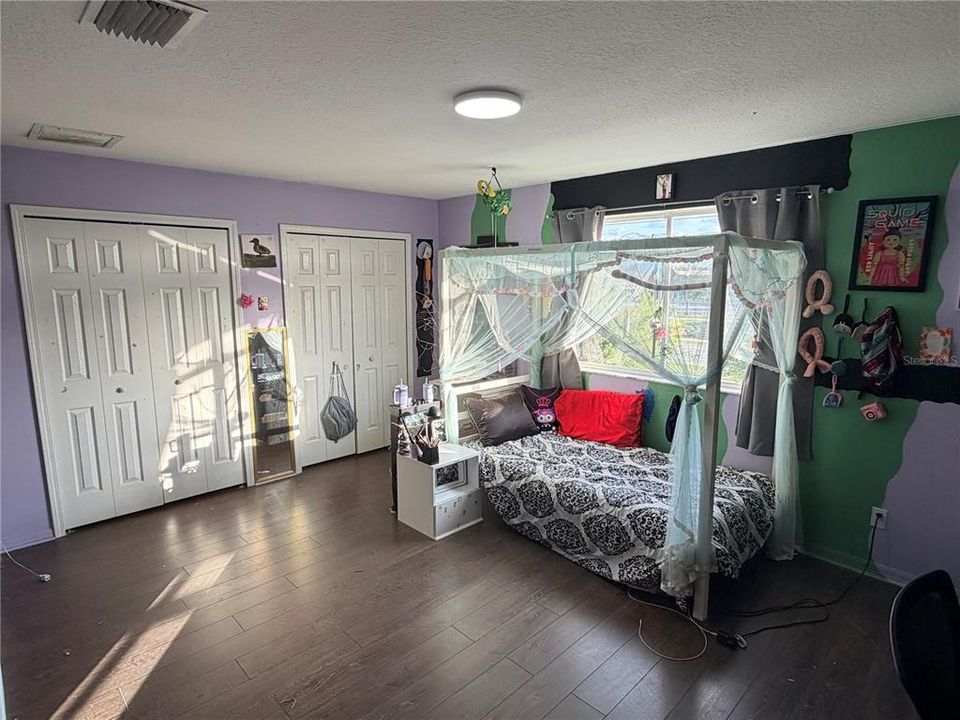 For Sale: $450,000 (5 beds, 3 baths, 3364 Square Feet)