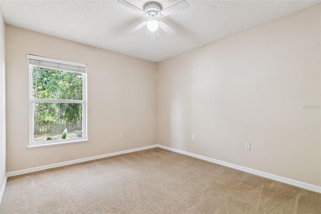 В аренду: $2,295 (3 спален, 2 ванн, 1627 Квадратных фут)