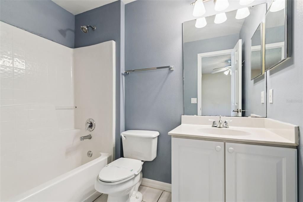 В аренду: $2,295 (3 спален, 2 ванн, 1627 Квадратных фут)