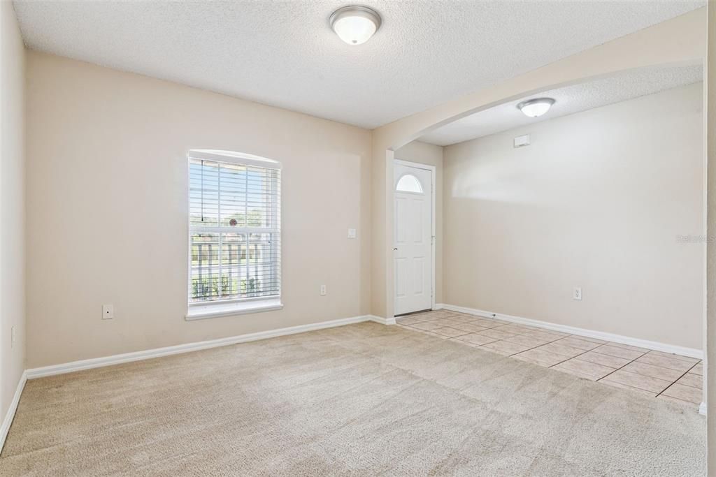 В аренду: $2,295 (3 спален, 2 ванн, 1627 Квадратных фут)