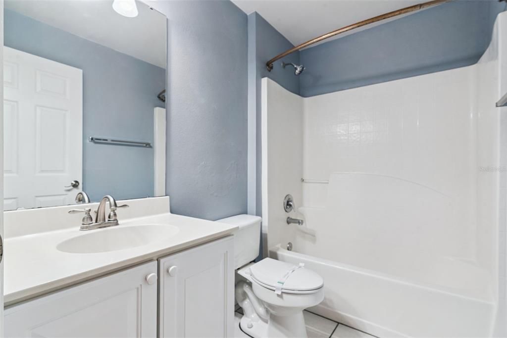 В аренду: $2,295 (3 спален, 2 ванн, 1627 Квадратных фут)