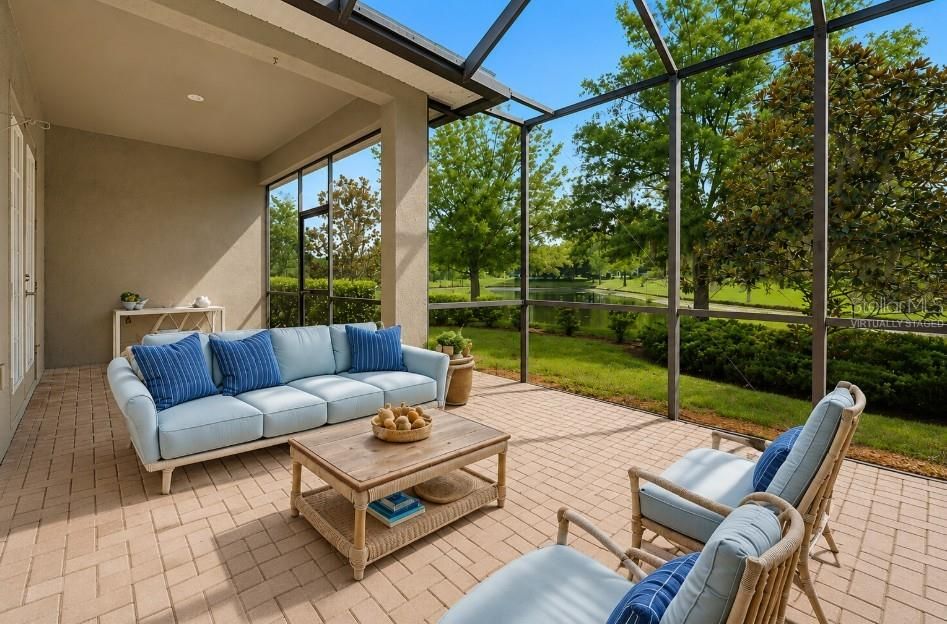 На продажу: $389,900 (4 спален, 2 ванн, 2331 Квадратных фут)