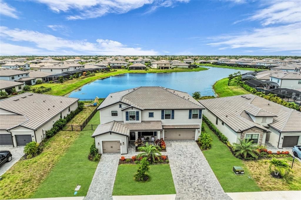 En Venta: $795,000 (5 camas, 4 baños, 3336 Pies cuadrados)