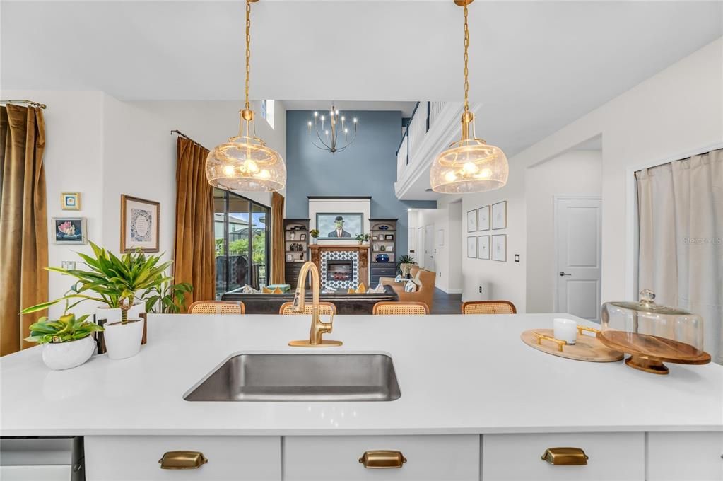 En Venta: $795,000 (5 camas, 4 baños, 3336 Pies cuadrados)