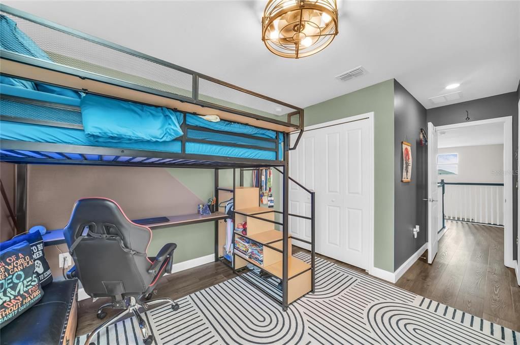 En Venta: $795,000 (5 camas, 4 baños, 3336 Pies cuadrados)