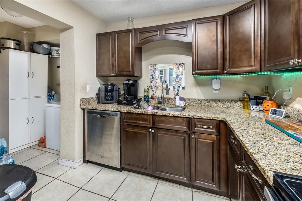 En Venta: $299,000 (3 camas, 1 baños, 1487 Pies cuadrados)