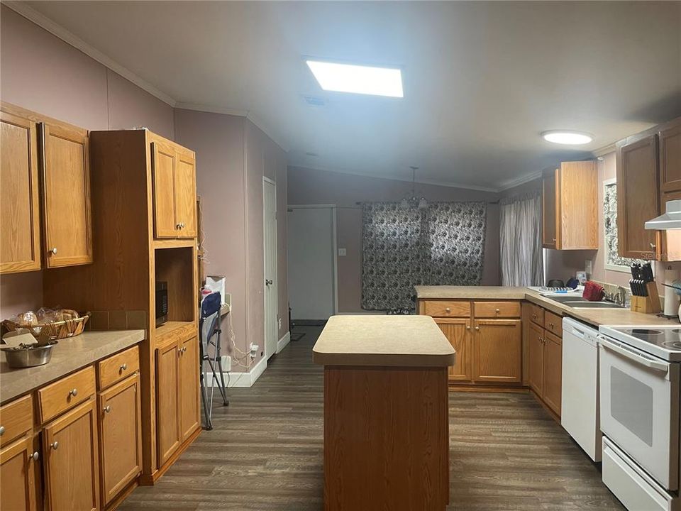 En Venta: $250,000 (3 camas, 2 baños, 1680 Pies cuadrados)