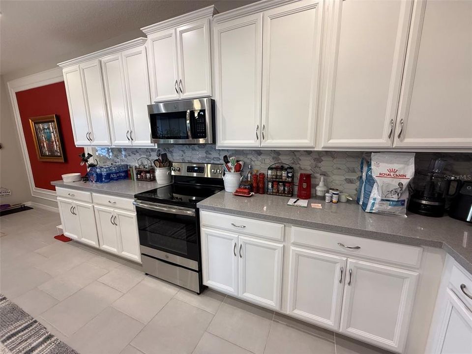 В аренду: $2,495 (4 спален, 2 ванн, 2103 Квадратных фут)