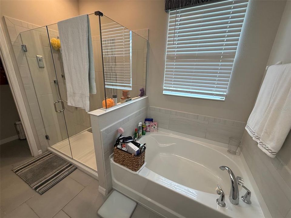 В аренду: $2,495 (4 спален, 2 ванн, 2103 Квадратных фут)