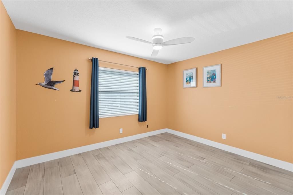 For Sale: $425,000 (3 beds, 2 baths, 1792 Square Feet)