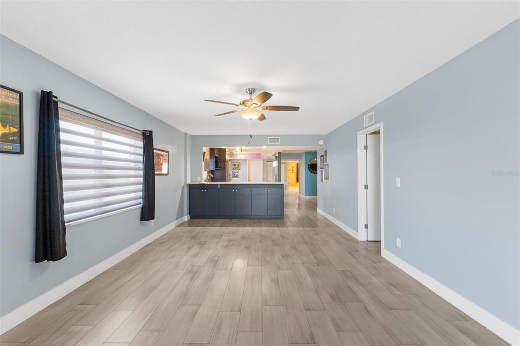 For Sale: $425,000 (3 beds, 2 baths, 1792 Square Feet)