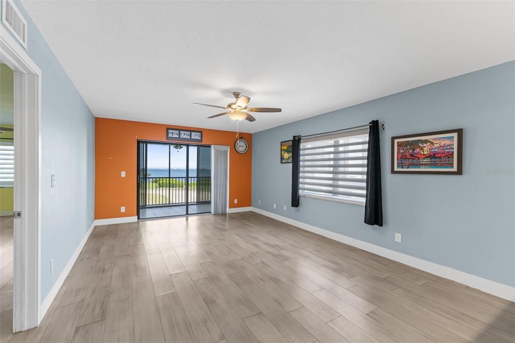 For Sale: $425,000 (3 beds, 2 baths, 1792 Square Feet)